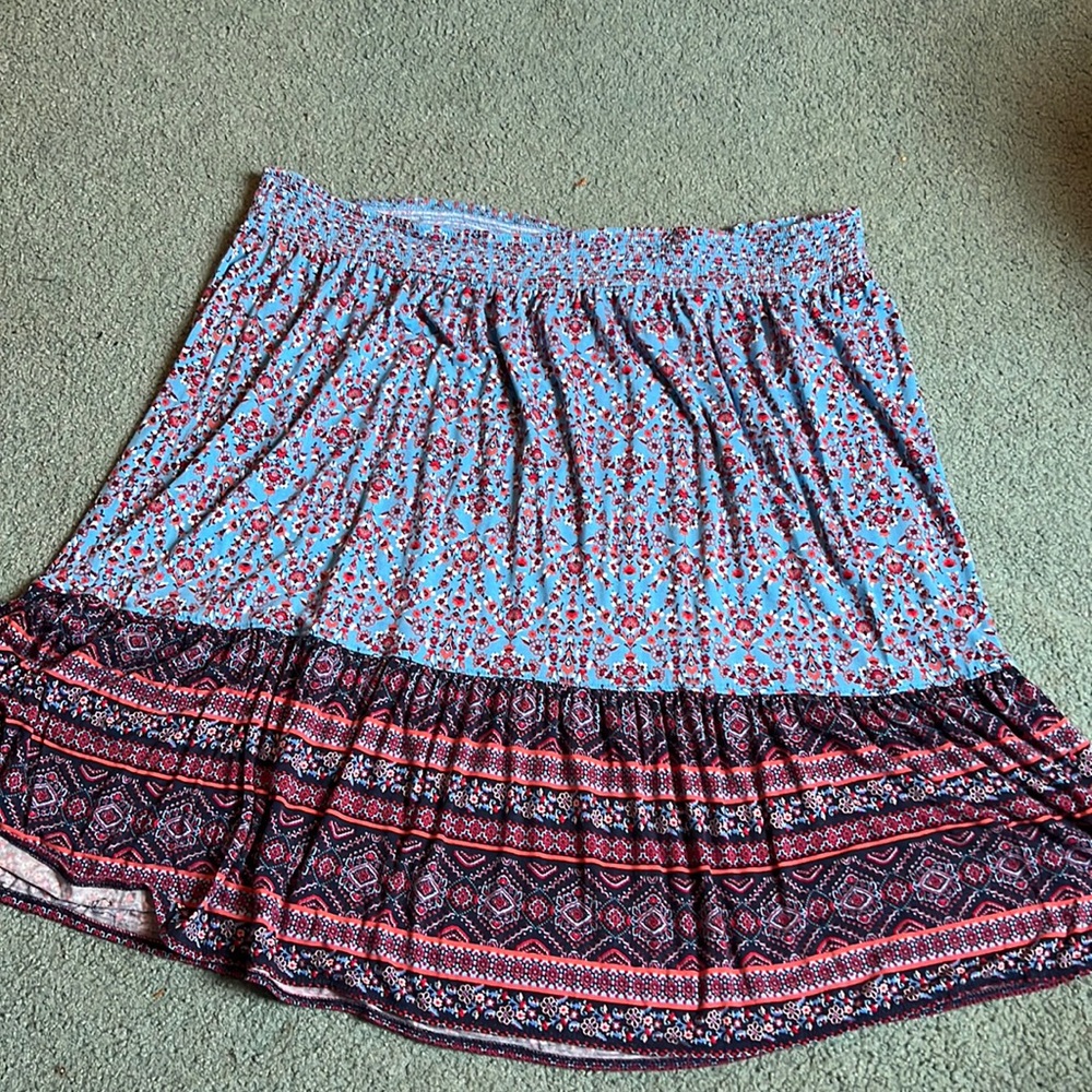 Plus sized skirt.